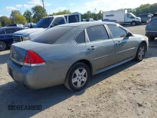 2009 Chevrolet Impala LS z VIN 2G1WB57K891106909, wystawiony jako IAAI lot #43367424 z przebiegiem 155 384 mil mil oraz . Historia ofert i sprzedaży dostępna na DreamBid. Obrazek 4.