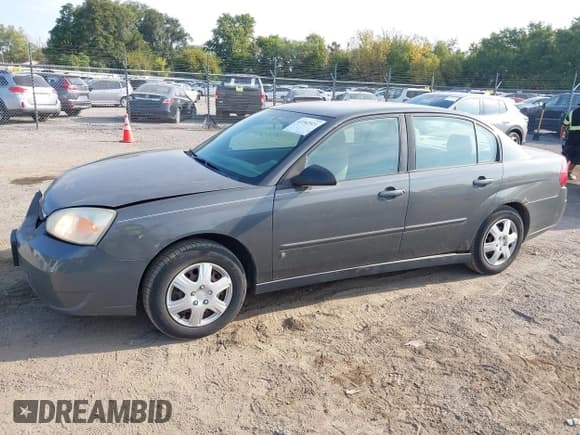 ✅ 2007 Chevrolet Malibu 1FL • VIN: 1G1ZS57F67F153278 • Lot: 43362921. Listed on IAAI with 105,023 mi. Free auction sales archive from the USA and detailed vehicle history report at DreamBid. Image 2.