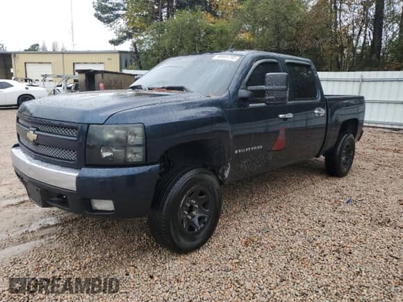 2008 Chevrolet Silverado 1500 1LT with VIN 2GCEC13J581160415, listed as a Copart auction lot 90655795 with 168,483 mi miles and Clean title. Bid and sale history available at DreamBid. Image 1.