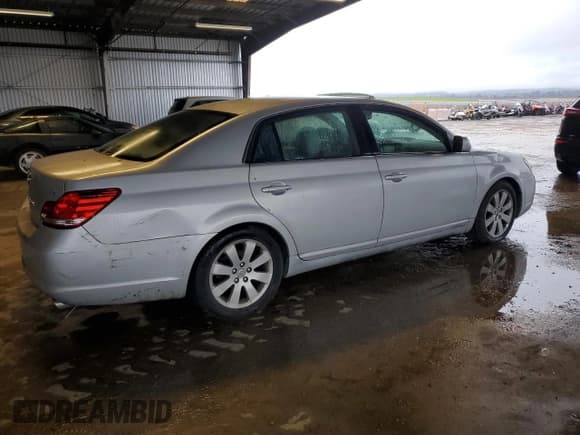 ✅ 2005 Toyota Avalon Limited • VIN: 4T1BK36BX5U041857 • Lot: 86613544. Wystawiony na Copart z przebiegiem 266 510 mil. Bezpłatny archiwum sprzedaży aukcyjnych z USA i szczegółowy raport historii pojazdu na DreamBid. Zdjęcie 3.