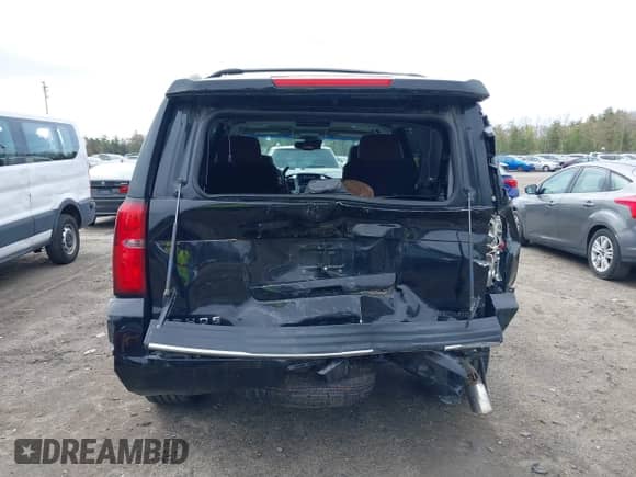 2020 Chevrolet Tahoe Premier z VIN 1GNSKCKJ4LR126699, wystawiony jako IAAI lot #39217949 z przebiegiem 83 245 mil mil oraz . Historia ofert i sprzedaży dostępna na DreamBid. Obrazek 17.