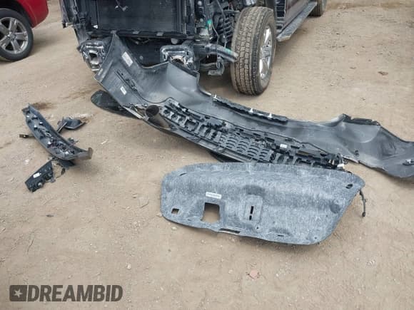 ✅ 2016 Lincoln MKZ • VIN: 3LN6L2GKXGR623300 • Lot: 42220732. Wystawiony na IAAI z przebiegiem 74 886 mil. Bezpłatny archiwum sprzedaży aukcyjnych z USA i szczegółowy raport historii pojazdu na DreamBid. Zdjęcie 12.