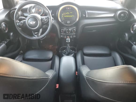 ✅ 2017 MINI Hardtop 4 Door Cooper S • VIN: WMWXU3C50H2D31690 • Lot: 86599104. Listed on Copart with 165,369 mi. Free auction sales archive from the USA and detailed vehicle history report at DreamBid. Image 8.