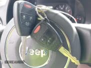 ✅ 2013 Jeep Patriot Latitude • VIN: 1C4NJPFA4DD197166 • Lot: 42590581. Wystawiony na IAAI z przebiegiem 99 126 mil. Bezpłatny archiwum sprzedaży aukcyjnych z USA i szczegółowy raport historii pojazdu na DreamBid. Zdjęcie 11.