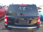 ✅ 2016 Jeep Patriot High Altitude • VIN: 1C4NJRFB1GD654685 • Lot: 43125067. Wystawiony na IAAI z przebiegiem 159 620 mil. Bezpłatny archiwum sprzedaży aukcyjnych z USA i szczegółowy raport historii pojazdu na DreamBid. Zdjęcie 15.