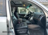 ✅ 2013 Toyota Land Cruiser • VIN: JTMHY7AJ0D4013325 • Lot: 85425115. Listed on Copart with 307,840 mi. Free auction sales archive from the USA and detailed vehicle history report at DreamBid. Image 5.