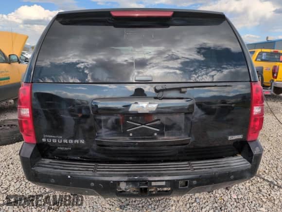 2010 Chevrolet Suburban LT z VIN 1GNUKJE35AR159623, wystawiony jako Copart lot #65005465 z przebiegiem 248 278 mil mil oraz Szkoda całkowita • Salvage title. Historia ofert i sprzedaży dostępna na DreamBid. Obrazek 6.