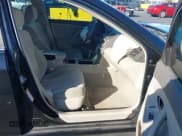 ✅ 2011 Toyota Camry LE • VIN: 4T4BF3EK9BR138152 • Lot: 43516429. Wystawiony na IAAI z przebiegiem 115 298 mil. Bezpłatny archiwum sprzedaży aukcyjnych z USA i szczegółowy raport historii pojazdu na DreamBid. Zdjęcie 5.