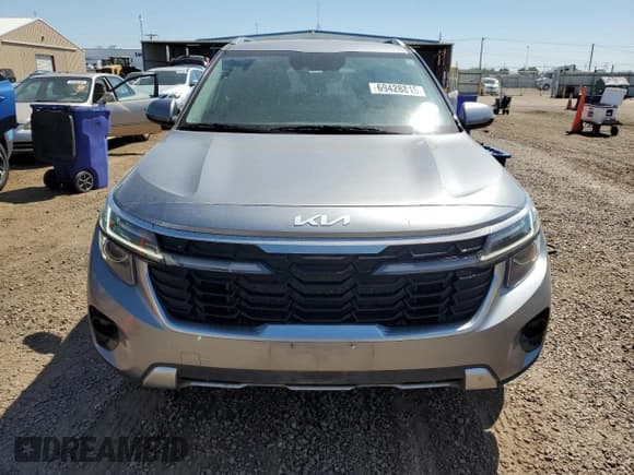 ✅ 2024 Kia Seltos S • VIN: KNDEUCAA9R7585989 • Лот: 69428815. Опубликован ранее на Copart с пробегом 41 122 миль. Бесплатный доступ к архиву аукционных продаж из США и подробный отчёт об истории автомобиля на DreamBid. Изображение 5.