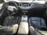 2014 Hyundai Genesis 3.8L z VIN KMHGC4DD7EU260787, wystawiony jako Copart lot #74827324 z przebiegiem 96 496 mil mil oraz Szkoda całkowita • Salvage title. Historia ofert i sprzedaży dostępna na DreamBid. Obrazek 8.