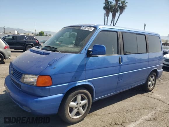 ✅ 2003 Volkswagen EuroVan GLS • VIN: WV2KB470X3H028721 • Lot: 57531425. Listed on Copart with 233,629 mi. Free auction sales archive from the USA and detailed vehicle history report at DreamBid. Image 1.