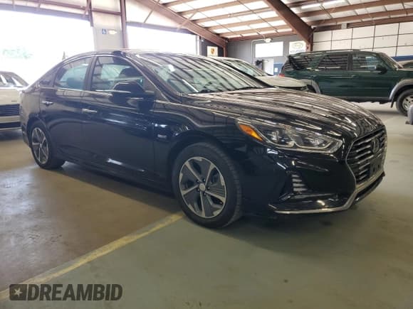 ✅ 2019 Hyundai Sonata • VIN: KMHE14L27KA093986 • Лот: 66001475. Опубликован ранее на Copart с пробегом 132 602 миль. Бесплатный доступ к архиву аукционных продаж из США и подробный отчёт об истории автомобиля на DreamBid. Изображение 4.