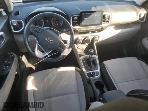 ✅ 2020 Hyundai Venue SEL • VIN: KMHRC8A36LU033857 • Lot: 87705855. Listed on Copart with 40,209 mi. Free auction sales archive from the USA and detailed vehicle history report at DreamBid. Image 8.