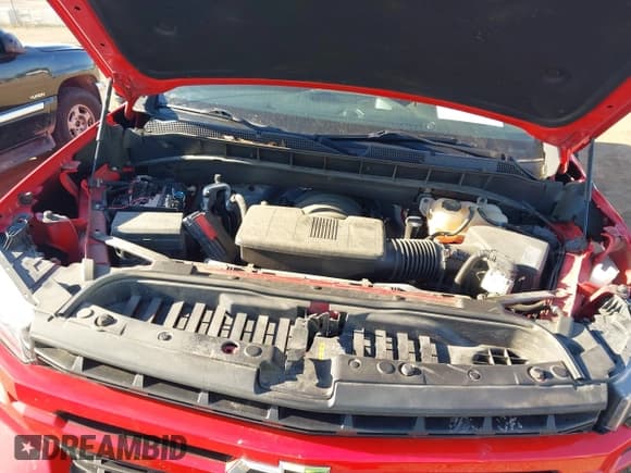 ✅ 2019 Chevrolet Silverado 1500 RST • VIN: 3GCUYEED0KG119751 • Lot: 43319772. Wystawiony na IAAI z przebiegiem 74 404 mil. Bezpłatny archiwum sprzedaży aukcyjnych z USA i szczegółowy raport historii pojazdu na DreamBid. Zdjęcie 10.