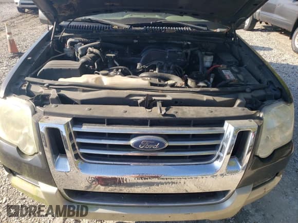 ✅ 2007 Ford Explorer Eddie Bauer • VIN: 1FMEU74EX7UA40867 • Lot: 70993795. Wystawiony na Copart z przebiegiem 204 293 mil. Bezpłatny archiwum sprzedaży aukcyjnych z USA i szczegółowy raport historii pojazdu na DreamBid. Zdjęcie 12.