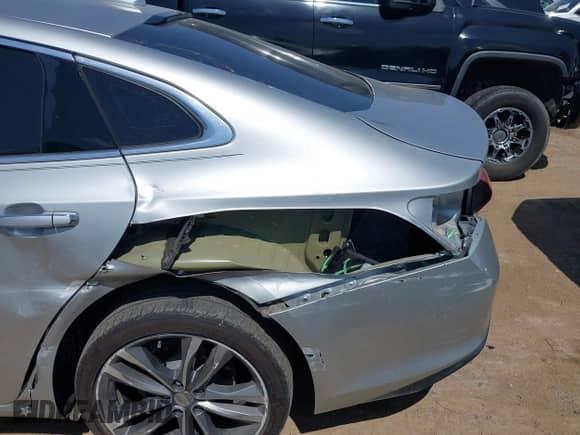 2020 Chevrolet Malibu Premier with VIN 1G1ZE5SX5LF072760, listed as a IAAI auction lot 42688016 with 79,092 mi miles and . Bid and sale history available at DreamBid. Image 6.