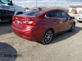 ✅ 2018 Chevrolet Cruze LT • VIN: 1G1BE5SM4J7208231 • Lot: 69472532. Wystawiony na Copart z przebiegiem 98 115 mil. Bezpłatny archiwum sprzedaży aukcyjnych z USA i szczegółowy raport historii pojazdu na DreamBid. Zdjęcie 3.
