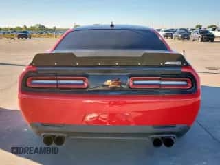 2016 Dodge Challenger R/T Scat Pack z VIN 2C3CDZFJ4GH300754, wystawiony jako Copart lot #91126765 z przebiegiem 91 741 mil mil oraz Czysty tytuł • Clean title. Historia ofert i sprzedaży dostępna na DreamBid. Obrazek 6.
