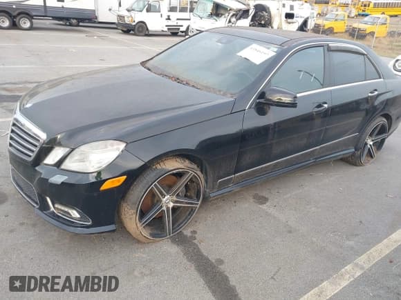 ✅ 2011 Mercedes-Benz E 550 Luxury • VIN: WDDHF9AB9BA347948 • Лот: 43846197. Опубликован ранее на IAAI с пробегом 193 629 миль. Бесплатный доступ к архиву аукционных продаж из США и подробный отчёт об истории автомобиля на DreamBid. Изображение 2.