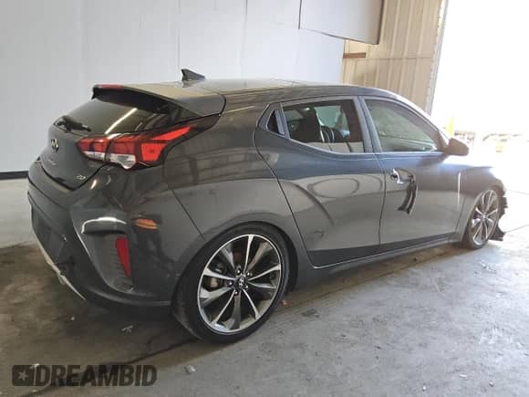 2019 Hyundai Veloster Premium z VIN KMHTG6AF1KU003219, wystawiony jako Copart lot #43587975 z przebiegiem 84 787 mil mil oraz Czysty tytuł • Clean title. Historia ofert i sprzedaży dostępna na DreamBid. Obrazek 3.