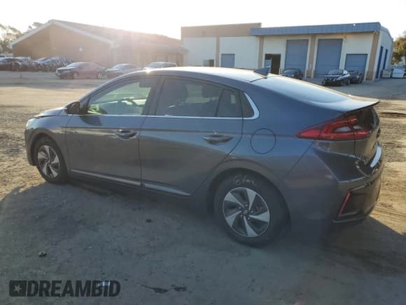 ✅ 2018 Hyundai Ioniq SEL • VIN: KMHC75LC2JU088924 • Lot: 48409715. Wystawiony na Copart z przebiegiem 121 912 mil. Bezpłatny archiwum sprzedaży aukcyjnych z USA i szczegółowy raport historii pojazdu na DreamBid. Zdjęcie 2.