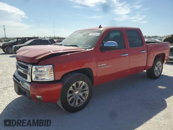 ✅ 2011 Chevrolet Silverado 1500 LT • VIN: 3GCPCSE01BG177908 • Lot: 76632034. Listed on Copart with 145,912 mi. Free auction sales archive from the USA and detailed vehicle history report at DreamBid. Image 1.