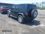 ✅ 2023 Jeep Wrangler Sport S • VIN: 1C4HJXDN5PW671167 • Lot: 42176127. Wystawiony na IAAI z przebiegiem 1 230 mil. Bezpłatny archiwum sprzedaży aukcyjnych z USA i szczegółowy raport historii pojazdu na DreamBid. Zdjęcie 3.