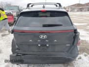 ✅ 2024 Hyundai Kona SEL • VIN: KM8HBCAB4RU104684 • Лот: 41354883. Опубликован ранее на IAAI с пробегом 5 122 миль. Бесплатный доступ к архиву аукционных продаж из США и подробный отчёт об истории автомобиля на DreamBid. Изображение 16.