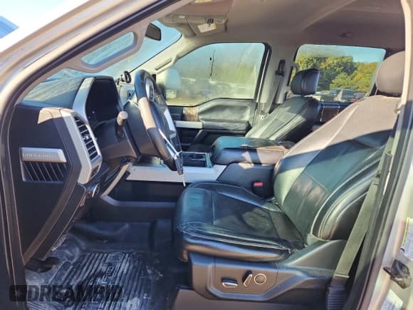 ✅ 2017 Ford F-350 Platinum • VIN: 1FT8W3BT5HEC77719 • Лот: 91101855. Опубликован ранее на Copart с пробегом 245 317 миль. Бесплатный доступ к архиву аукционных продаж из США и подробный отчёт об истории автомобиля на DreamBid. Изображение 7.