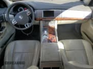 ✅ 2009 Jaguar XF • VIN: SAJXA06B09HR27648 • Lot: 82660715. Wystawiony na Copart z przebiegiem 181 900 mil. Bezpłatny archiwum sprzedaży aukcyjnych z USA i szczegółowy raport historii pojazdu na DreamBid. Zdjęcie 8.