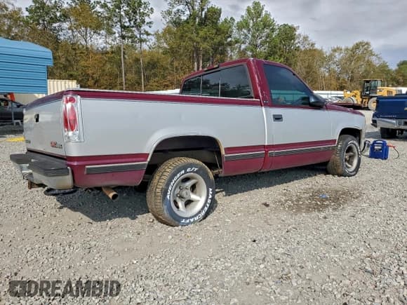 ✅ 1995 GMC Sierra 1500 • VIN: 1GTEC14K0SZ535861 • Lot: 94678865. Wystawiony na Copart z przebiegiem 262 125 mil. Bezpłatny archiwum sprzedaży aukcyjnych z USA i szczegółowy raport historii pojazdu na DreamBid. Zdjęcie 3.