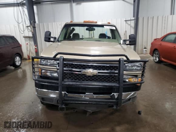 ✅ 2005 Chevrolet Silverado 2500HD • VIN: 1GCHK24G75E316859 • Лот: 91793985. Опубликован ранее на Copart с пробегом 83 397 миль. Бесплатный доступ к архиву аукционных продаж из США и подробный отчёт об истории автомобиля на DreamBid. Изображение 5.