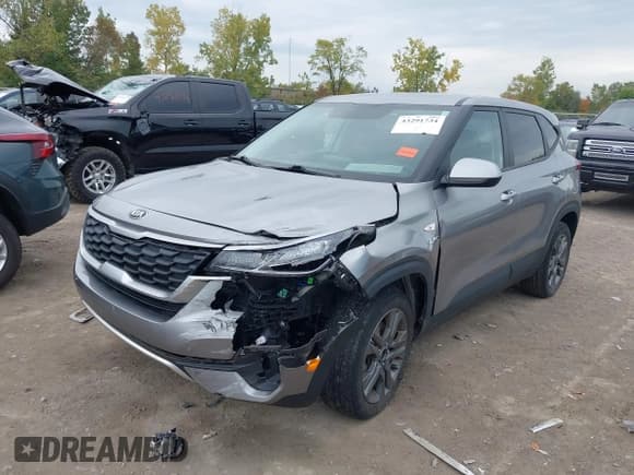 ✅ 2021 Kia Seltos LX • VIN: KNDEPCAA2M7141398 • Lot: 43291734. Wystawiony na IAAI z przebiegiem 78 074 mil. Bezpłatny archiwum sprzedaży aukcyjnych z USA i szczegółowy raport historii pojazdu na DreamBid. Zdjęcie 17.