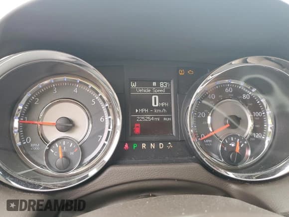 ✅ 2016 Chrysler Town & Country Limited Platinum • VIN: 2C4RC1GG0GR134255 • Lot: 71628575. Listed on Copart with 225,254 mi. Free auction sales archive from the USA and detailed vehicle history report at DreamBid. Image 9.