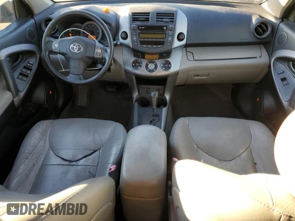 ✅ 2008 Toyota RAV4 Limited • VIN: JTMZD31V685114767 • Lot: 92986895. Listed on Copart with 192,189 mi. Free auction sales archive from the USA and detailed vehicle history report at DreamBid. Image 8.