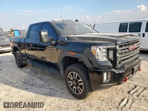 ✅ 2022 GMC Sierra 2500HD AT4 • VIN: 1GT49PE76NF318005 • Lot: 81626045. Wystawiony na Copart z przebiegiem 37 275 mil. Bezpłatny archiwum sprzedaży aukcyjnych z USA i szczegółowy raport historii pojazdu na DreamBid. Zdjęcie 4.