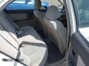 ✅ 2004 Kia Spectra LX • VIN: KNAFE121X45061398 • Lot: 42350125. Wystawiony na IAAI z przebiegiem 185 106 mil. Bezpłatny archiwum sprzedaży aukcyjnych z USA i szczegółowy raport historii pojazdu na DreamBid. Zdjęcie 8.