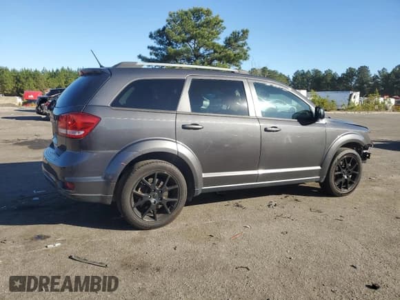 ✅ 2017 Dodge Journey SXT • VIN: 3C4PDCBB7HT648193 • Лот: 92394935. Опубликован ранее на Copart с пробегом 105 014 миль. Бесплатный доступ к архиву аукционных продаж из США и подробный отчёт об истории автомобиля на DreamBid. Изображение 3.