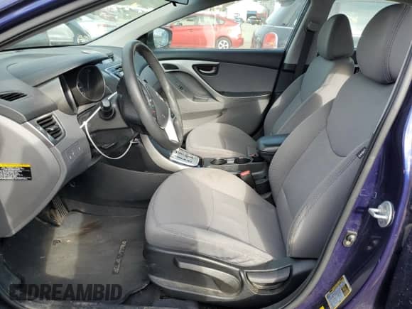 ✅ 2012 Hyundai Elantra Limited • VIN: 5NPDH4AE2CH098273 • Lot: 82327235. Wystawiony na Copart z przebiegiem 156 107 mil. Bezpłatny archiwum sprzedaży aukcyjnych z USA i szczegółowy raport historii pojazdu na DreamBid. Zdjęcie 7.