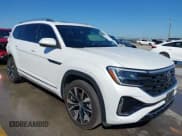 ✅ 2024 Volkswagen Atlas SEL Premium R-Line • VIN: 1V2FR2CA2RC594827 • Lot: 43312907. Wystawiony na IAAI z przebiegiem 23 710 mil. Bezpłatny archiwum sprzedaży aukcyjnych z USA i szczegółowy raport historii pojazdu na DreamBid. Zdjęcie 1.