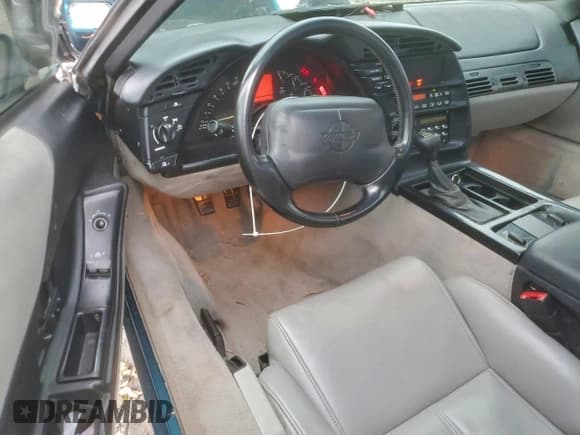 ✅ 1995 Chevrolet Corvette • VIN: 1G1YY22P0S5103080 • Lot: 93837265. Listed on Copart with 70,768 mi. Free auction sales archive from the USA and detailed vehicle history report at DreamBid. Image 8.