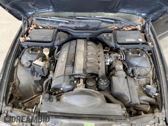 ✅ 1997 BMW 5 Series 528i • VIN: WBADD6328VBW22764 • Lot: 61811305. Wystawiony na Copart z przebiegiem 104 628 mil. Bezpłatny archiwum sprzedaży aukcyjnych z USA i szczegółowy raport historii pojazdu na DreamBid. Zdjęcie 11.