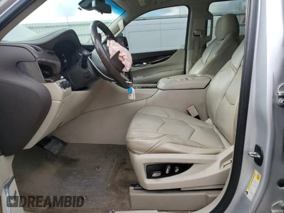 ✅ 2017 Cadillac Escalade ESV Premium Luxury • VIN: 1GYS4JKJXHR166892 • Lot: 90356335. Wystawiony na Copart z przebiegiem 202 099 mil. Bezpłatny archiwum sprzedaży aukcyjnych z USA i szczegółowy raport historii pojazdu na DreamBid. Zdjęcie 7.