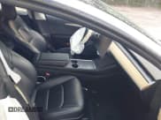 ✅ 2021 Tesla Model 3 Standard Range Plus • VIN: 5YJ3E1EA9MF016159 • Lot: 42994904. Wystawiony na IAAI z przebiegiem Nie podano. Bezpłatny archiwum sprzedaży aukcyjnych z USA i szczegółowy raport historii pojazdu na DreamBid. Zdjęcie 5.