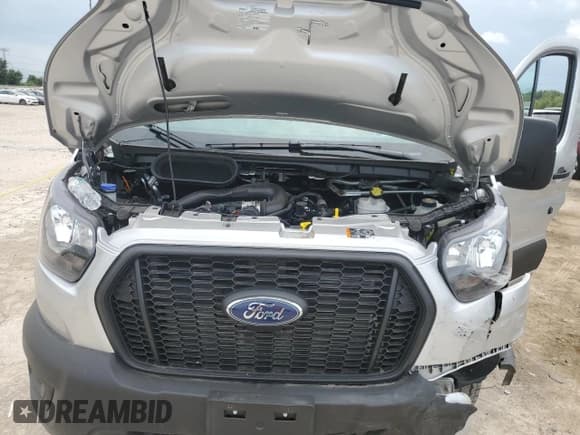 ✅ 2024 Ford Transit Passenger XL • VIN: 1FBAX2Y81RKB62215 • Lot: 63661505. Listed on Copart with 1,315 mi. Free auction sales archive from the USA and detailed vehicle history report at DreamBid. Image 12.