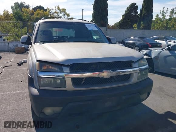 ✅ 2004 Chevrolet Avalanche Z66 • VIN: 3GNEC12T04G331664 • Lot: 43056675. Listed on IAAI with 209,767 mi. Free auction sales archive from the USA and detailed vehicle history report at DreamBid. Image 13.