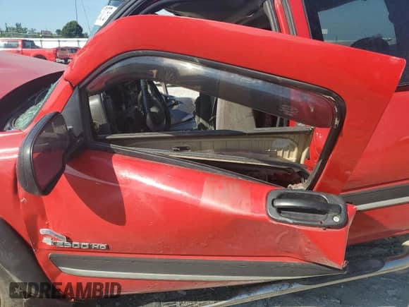 2007 Chevrolet Silverado 2500HD LT2 with VIN 1GCHK29D27E100225, listed as a Copart auction lot 68008275 with Not provided miles and Salvage title. Bid and sale history available at DreamBid. Image 7.