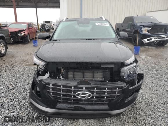 ✅ 2024 Hyundai Venue SEL • VIN: KMHRC8A39RU315547 • Lot: 42290355. Listed on Copart with 2,575 mi. Free auction sales archive from the USA and detailed vehicle history report at DreamBid. Image 5.