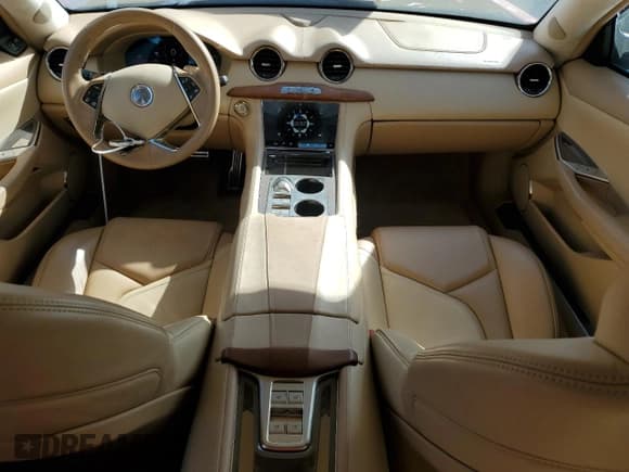 ✅ 2018 Karma Revero • VIN: 50GK41SAXJA000191 • Lot: 75506404. Wystawiony na Copart z przebiegiem 50 265 mil. Bezpłatny archiwum sprzedaży aukcyjnych z USA i szczegółowy raport historii pojazdu na DreamBid. Zdjęcie 8.