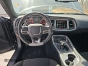 ✅ 2021 Dodge Challenger SRT Super Stock • VIN: 2C3CDZL97MH609608 • Lot: 48615185. Wystawiony na Copart z przebiegiem 1 740 mil. Bezpłatny archiwum sprzedaży aukcyjnych z USA i szczegółowy raport historii pojazdu na DreamBid. Zdjęcie 9.